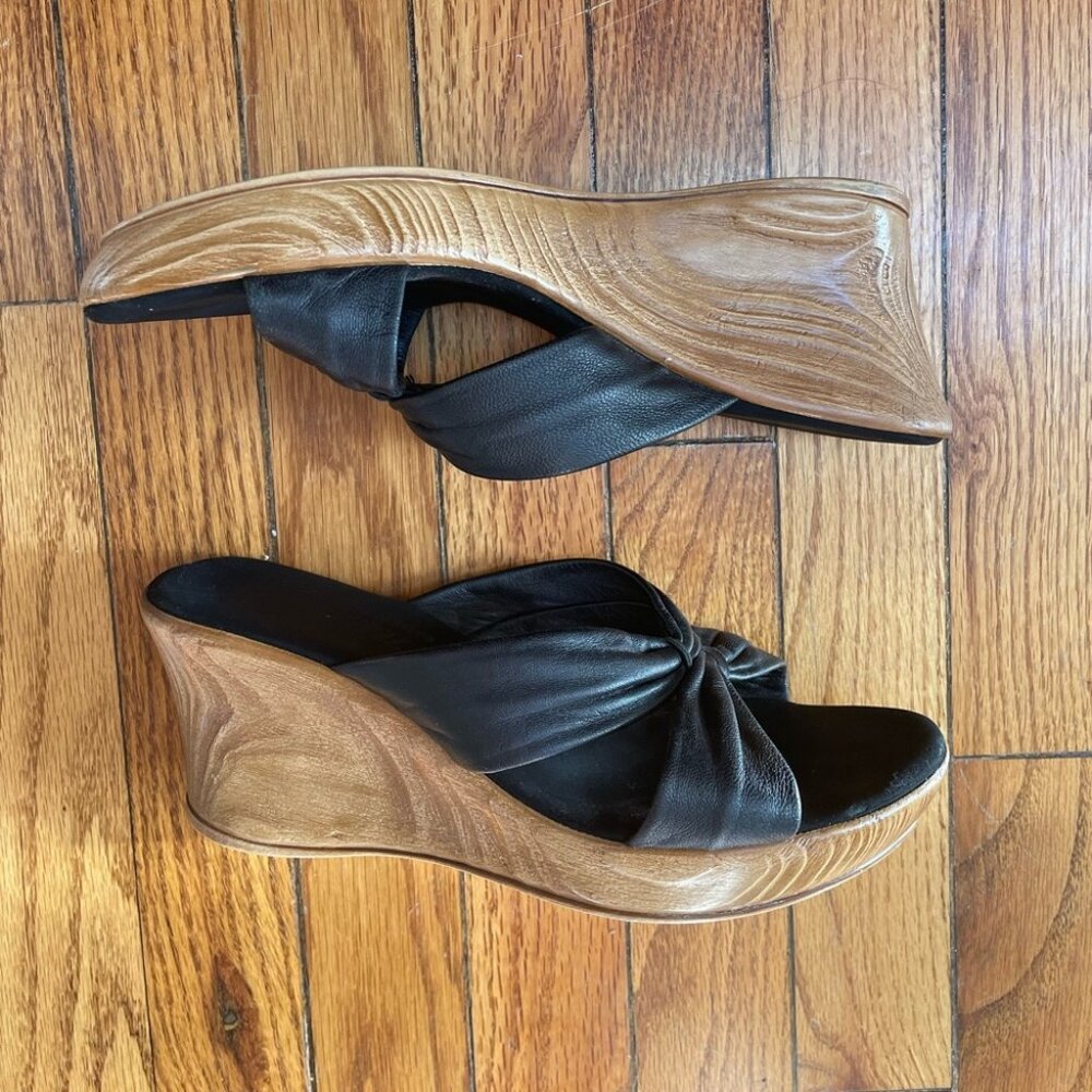 Onex Bethany Leather Wedge Sandal Shoe, size 7